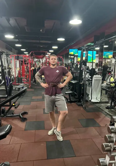 Я Ivan, 25, знакомлюсь на одну ночь в Георгиевске