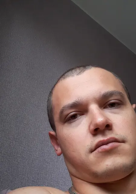 Я Андрей, 31, из Воскресенска, ищу знакомства на одну ночь