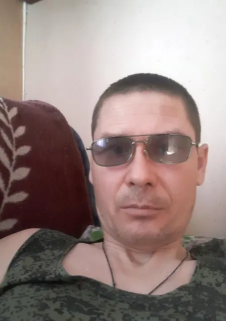 Владимир из Екатеринбурга, мне 45, познакомлюсь без обязательств