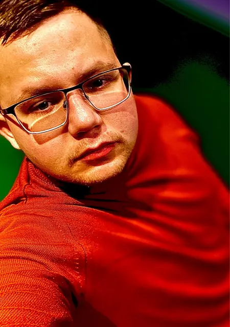 Евгений из Оренбурга, мне 19, познакомлюсь для открытые отношения