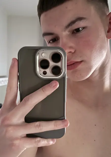 Саша из Москвы, ищу на сайте знакомства на одну ночь