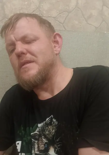 Я Александр, 40, из Домодедова, ищу знакомства без обязательств