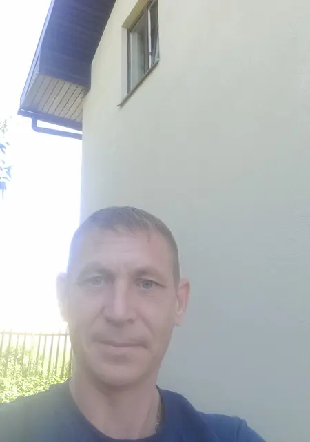 Я Рома, 46, из Вологды, ищу знакомства на одну ночь