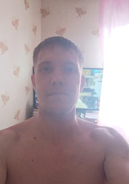 Семён из Южно-Сахалинска, мне 41, познакомлюсь на одну ночь