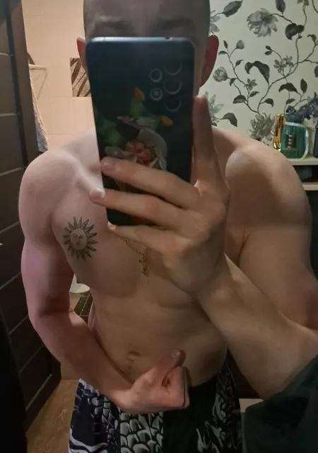 Я Николай, 20, знакомлюсь без обязательств в Туле