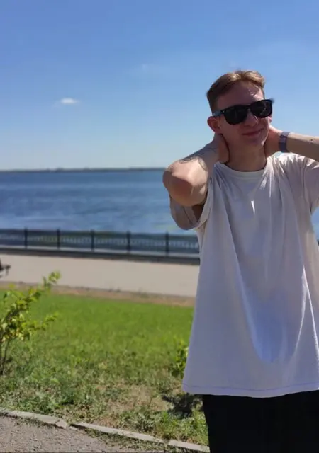 Дмитрий из Саратова, ищу на сайте знакомства на одну ночь