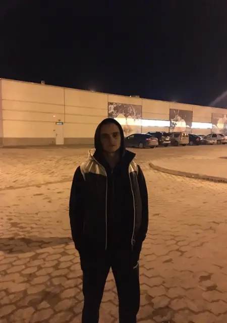 Я Данил, 24, из Волжского, ищу знакомства без обязательств