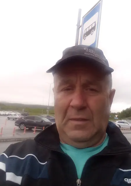 Василий из Мурманска, ищу на сайте знакомства на одну ночь