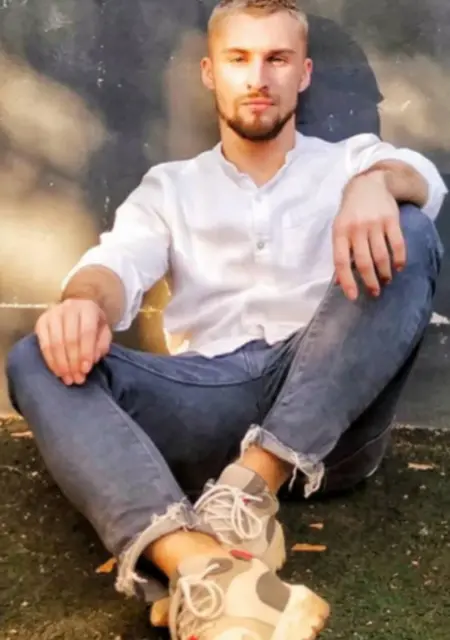 Андрей из Сызрани, мне 35, познакомлюсь для приятного времяпровождения