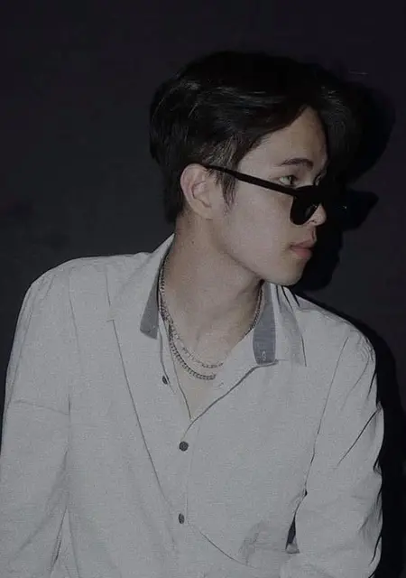 Dean из Нахабина, ищу на сайте знакомства на одну ночь