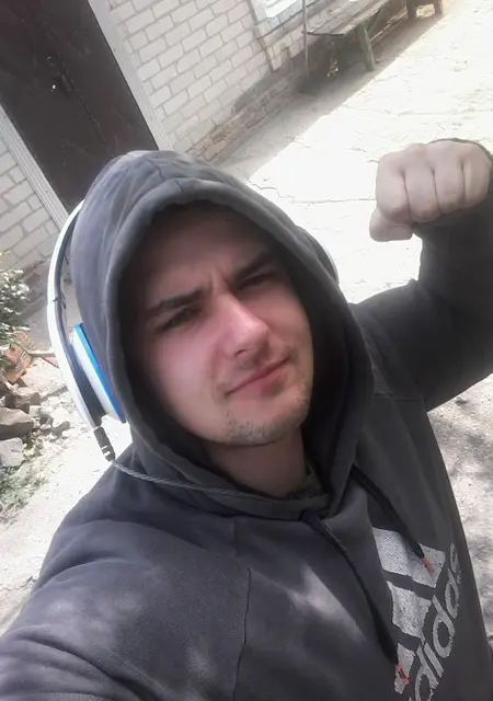Я Влад, 29, из Мелитополя, ищу знакомства на одну ночь