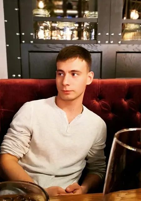 Viktor из Новороссийска, мне 29, познакомлюсь для постоянных отношений