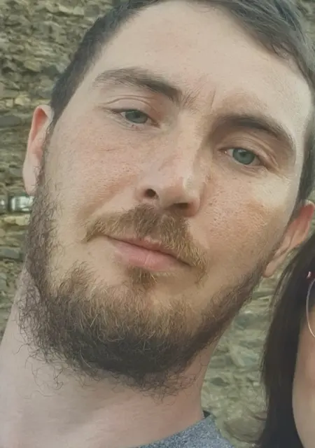 Я Сергей, 36, знакомлюсь на одну ночь в Нефтеюганске