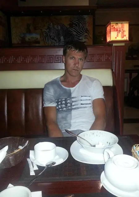 Я Матвей, 41, знакомлюсь без обязательств в Удачном