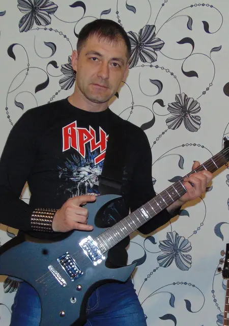 Я Денис, 44, из Арсеньева, ищу знакомства на одну ночь