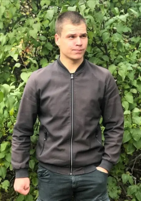 Я Максим, 32, из Мурманска, ищу знакомства на одну ночь