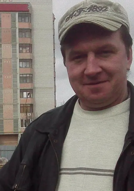 Я Илья, 50, знакомлюсь на одну ночь в Иванове