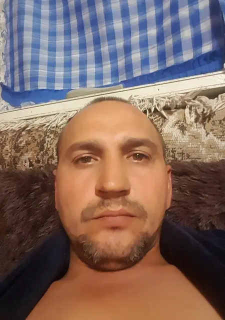 Я Василий, 49, из Нягани, ищу знакомства на одну ночь