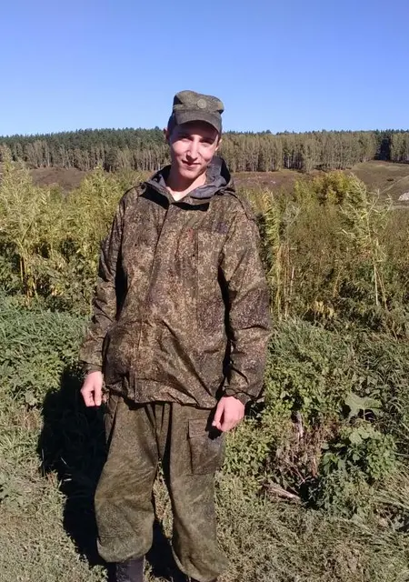 Павел из Омска, ищу на сайте знакомства на одну ночь