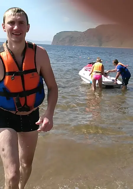 Сергей из Саяногорска, мне 39, познакомлюсь без обязательств