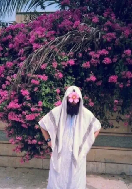 Я Вадим, 25, из Дербента, ищу знакомства без обязательств