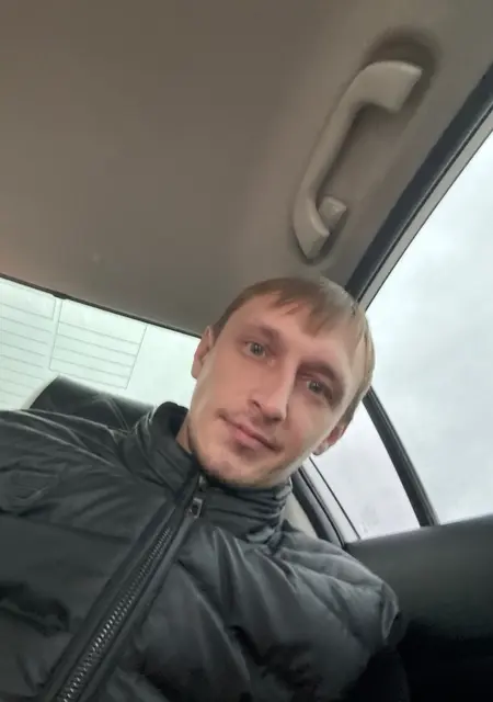 Я Дмитрий, 31, из Нижневартовска, ищу знакомства на одну ночь