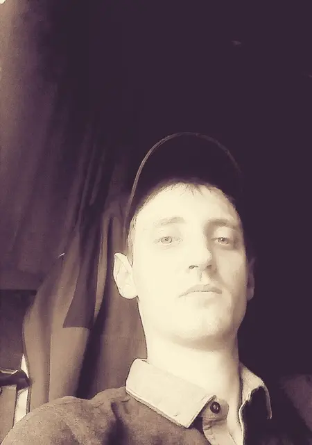 Я Илья, 32, знакомлюсь на одну ночь в Орске