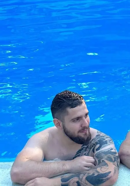 Руслан из Геленджика, ищу на сайте общение