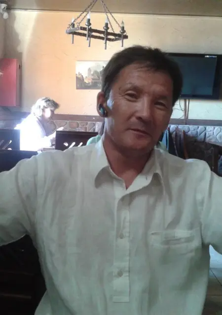 Я Саша, 57, знакомлюсь на одну ночь в Якутске