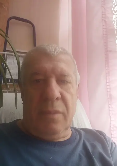 Алекс из Томска, ищу на сайте общение