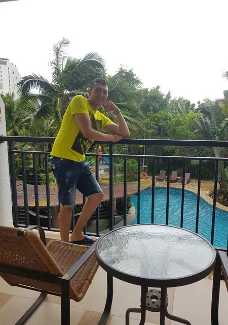 Я Тима, 30, из Находки, ищу знакомства без обязательств