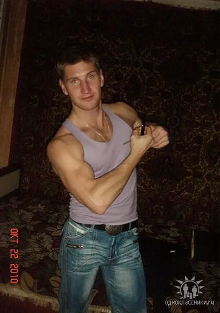 Я Sasha, 42, из Обнинска, ищу знакомства без обязательств