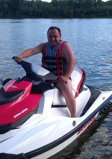 Я Рома, 46, знакомлюсь без обязательств в Уфе