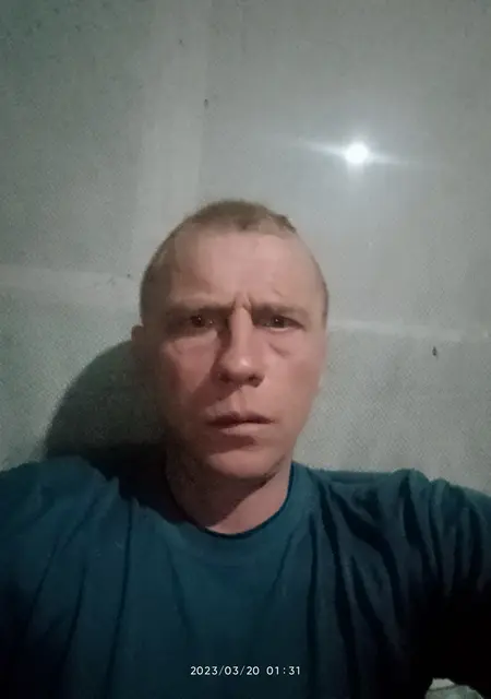 Александр из Бийска, мне 43, познакомлюсь без обязательств