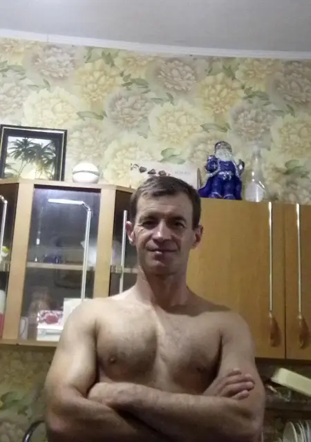 Я Сергей, 46, из Киева, ищу знакомства без обязательств