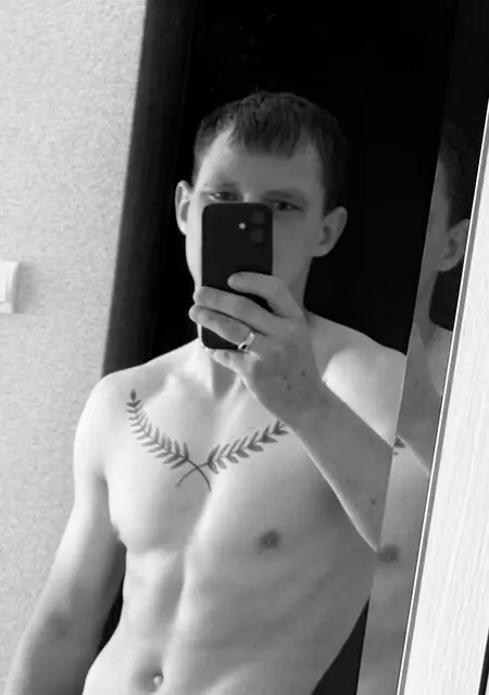 Я Максим, 23, из Москвы, ищу знакомства без обязательств