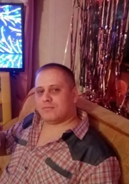 Я Сергей, 43, из Северска, ищу знакомство для приятного времяпровождения