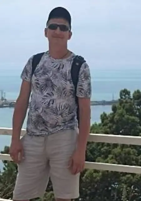 Я Дима, 43, из Стерлитамака, ищу знакомства без обязательств