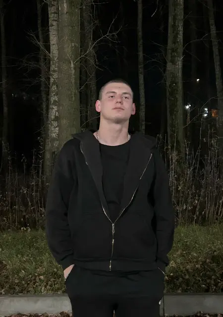 Я Артем, 20, знакомлюсь для вирта в Рязани