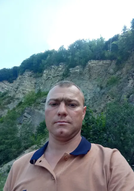 Дмитрий з Чернівців, шукаю на сайті знайомства на одну ніч