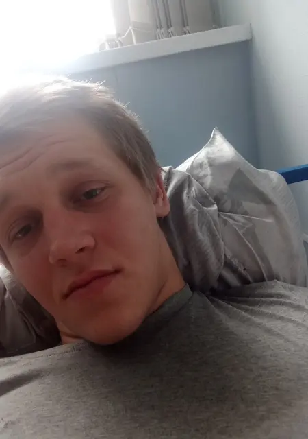 Я Никита, 20, из Краснодара, ищу знакомства без обязательств