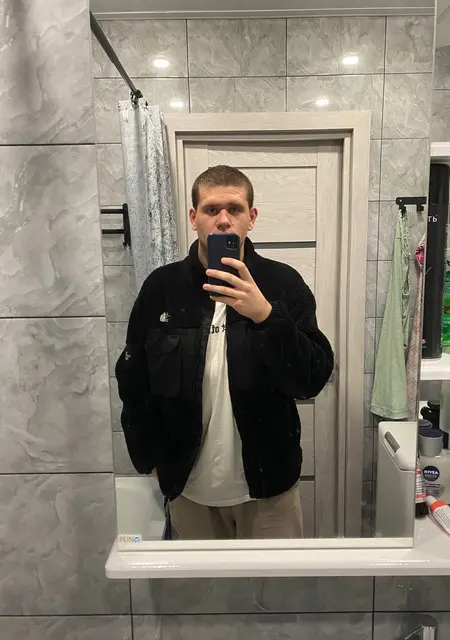 Я Денис, 21, из Северска, ищу знакомство для общения