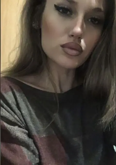 Аня из Санкт-Петербурга, мне 31, познакомлюсь на одну ночь