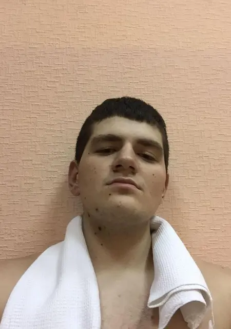 Я Саня, 27, знакомлюсь без обязательств в Рязани