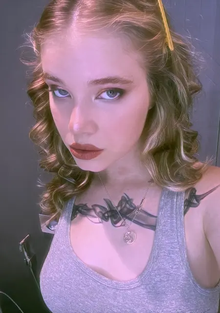 Я Даша, 20, из Санкт-Петербурга, ищу знакомство для дружбы