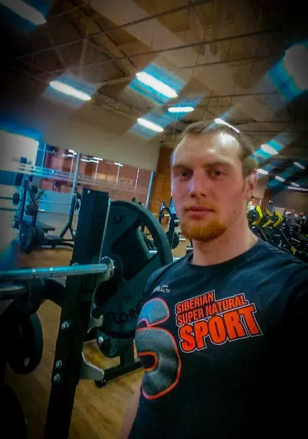 Я Александр, 30, знакомлюсь без обязательств в Чайковском