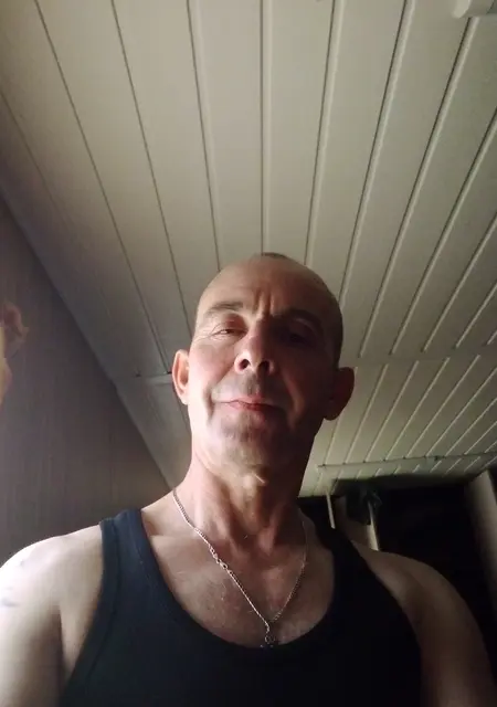 Александр из Твери, ищу на сайте приятное времяпровождение