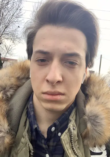 Я Илья, 23, знакомлюсь на одну ночь в Луцке