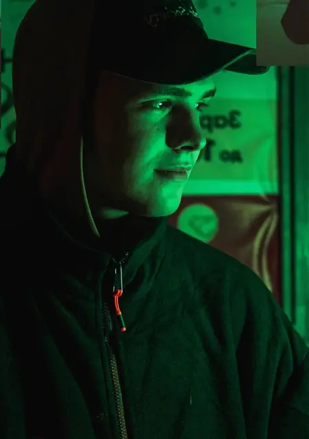 Я Сергей, 23, из Коврова, ищу знакомство для постоянных отношений