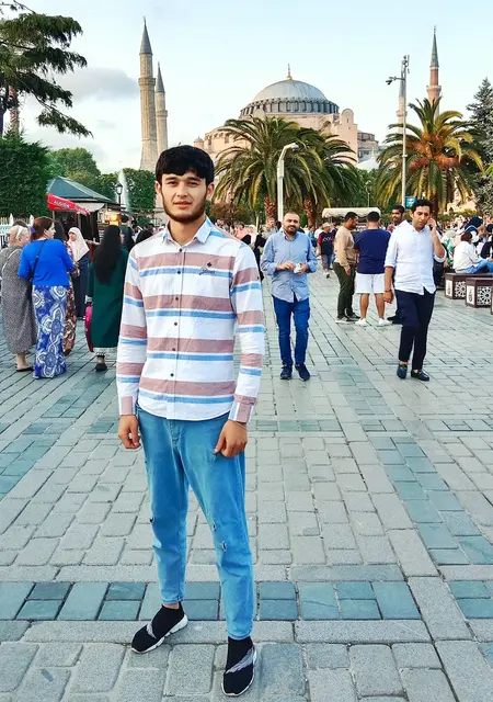 Шахбоз из Перми, ищу на сайте знакомства на одну ночь